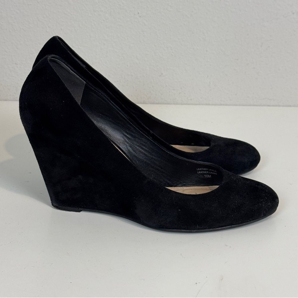 Via Spiga Black Suede Wedge Heels 10